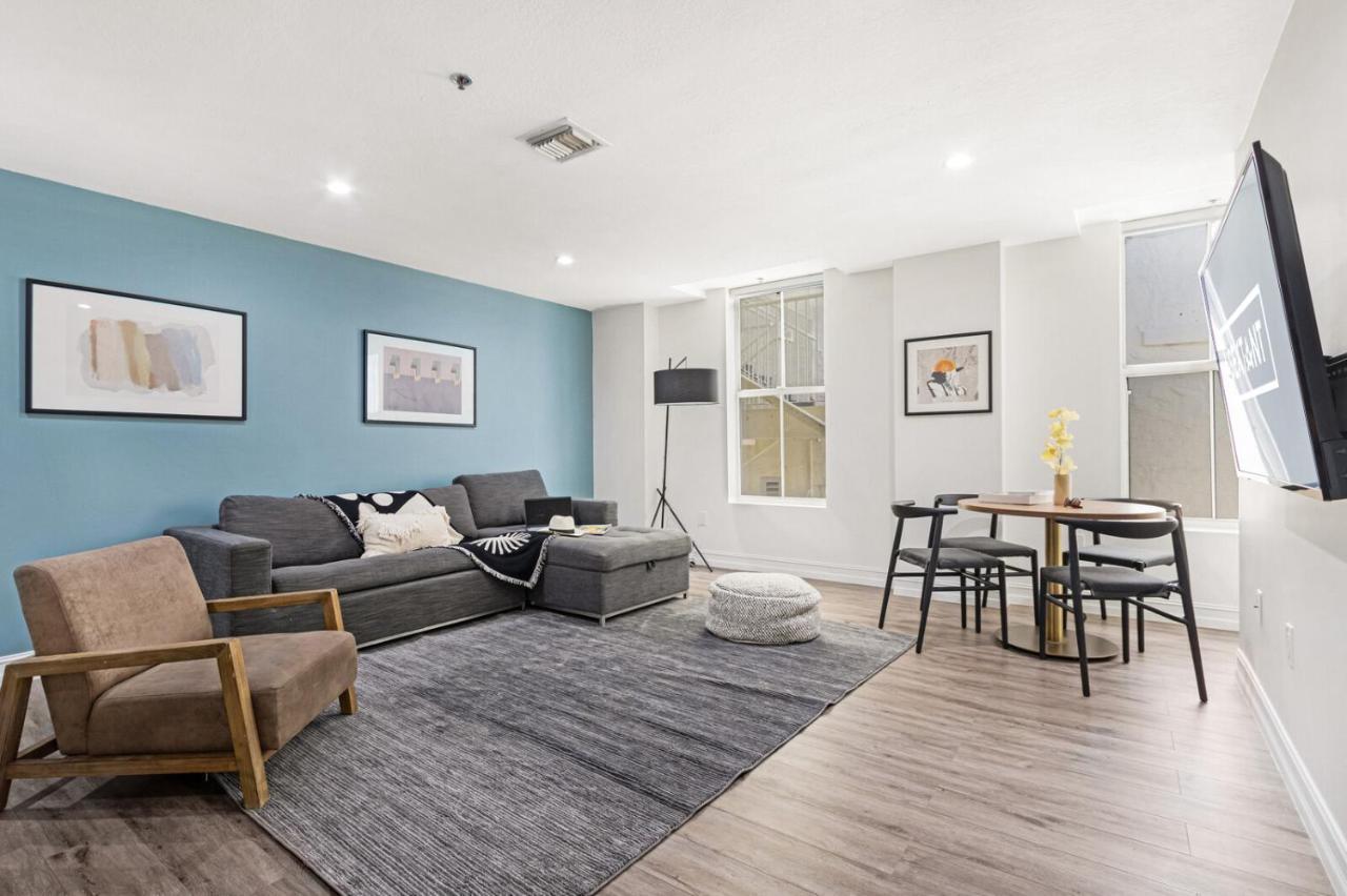 Roami At Clematis Street Lofts Aparthotel Уест Палм Бийч Екстериор снимка